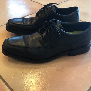 Men’s Black dress shoes